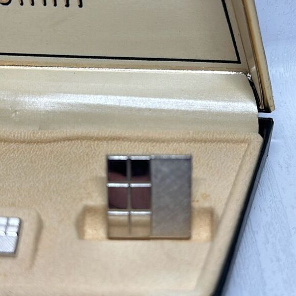 Vintage Swank Cuff Links Silver Toned Square Design In Original Box with Tie Tac - Picture 2 of 6